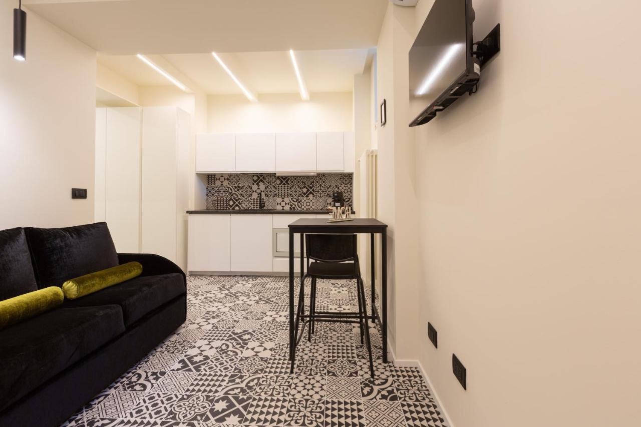 Pay60 -Crescenzago- Luxury Yellow House Milão Exterior foto